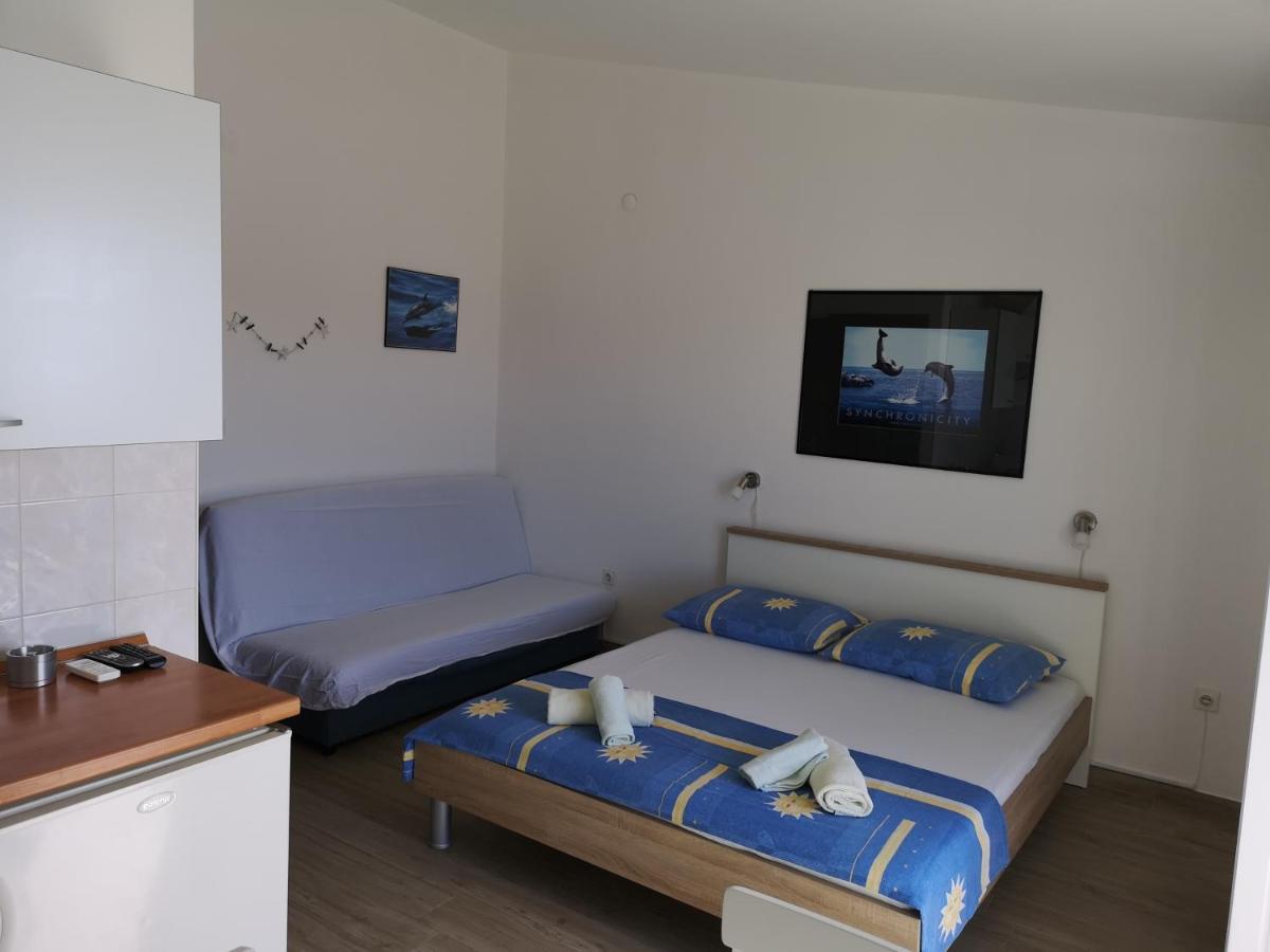 Apartments Martin Primošten Екстериор снимка