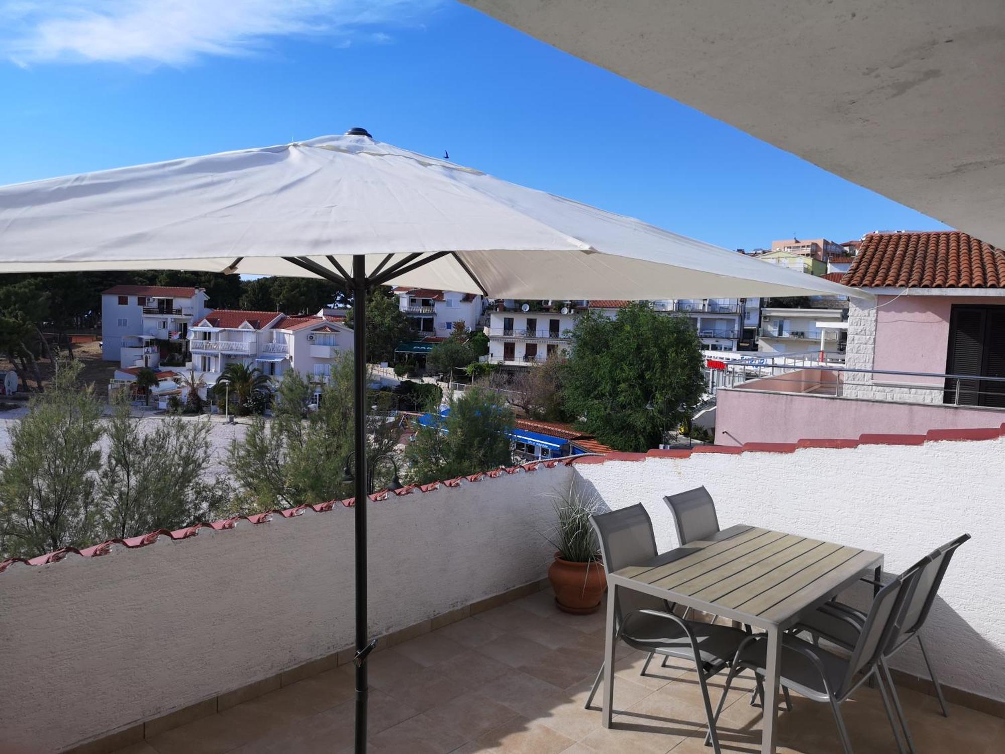 Apartments Martin Primošten Екстериор снимка
